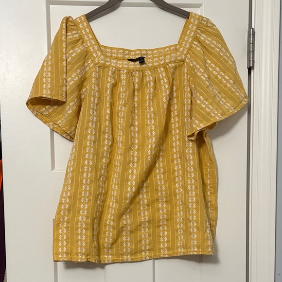 Banana Republic Tops - Banana Republic women’s yellow floral top size: S